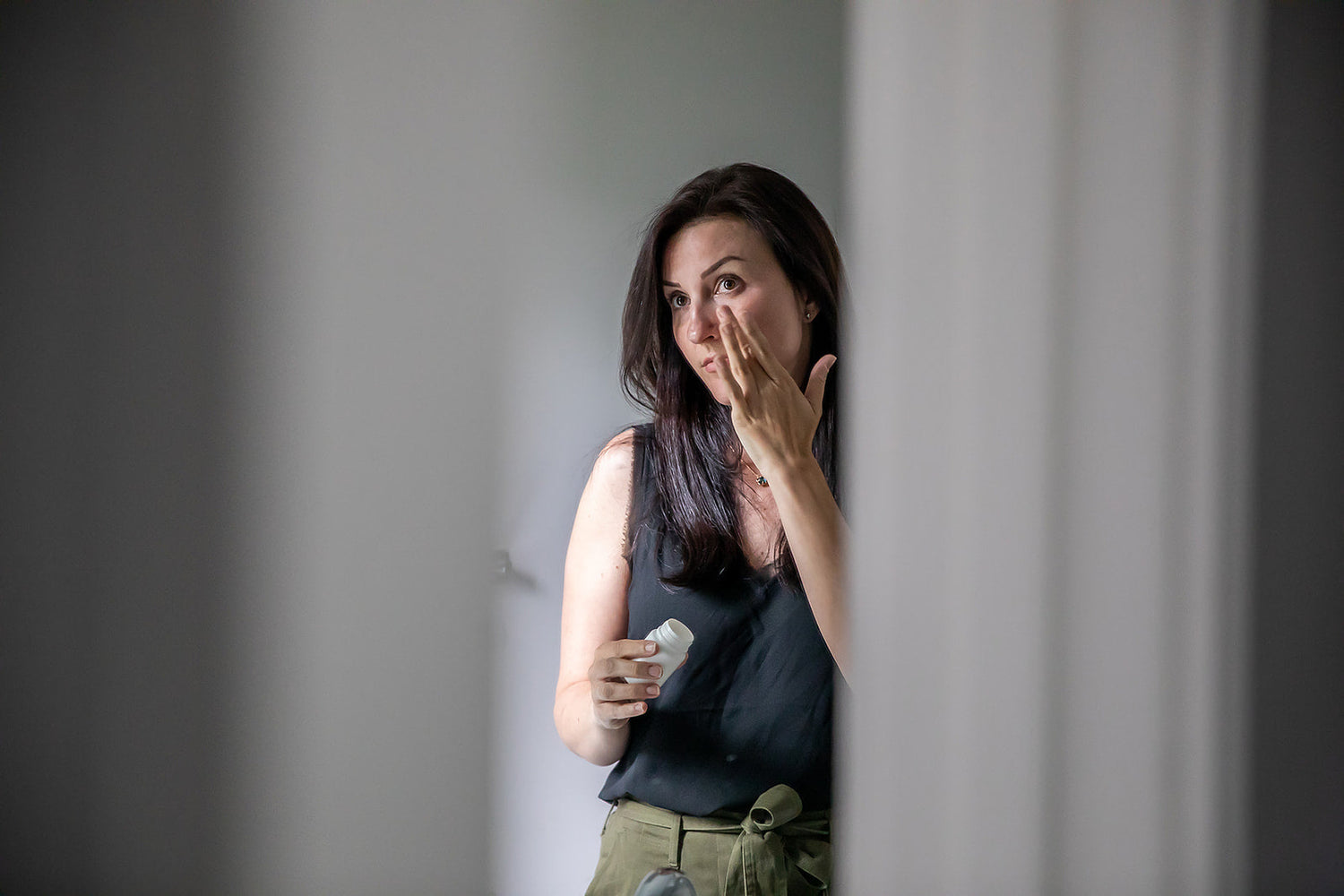 Am I Hitting Menopause? Quiz + Skin Signs to Watch